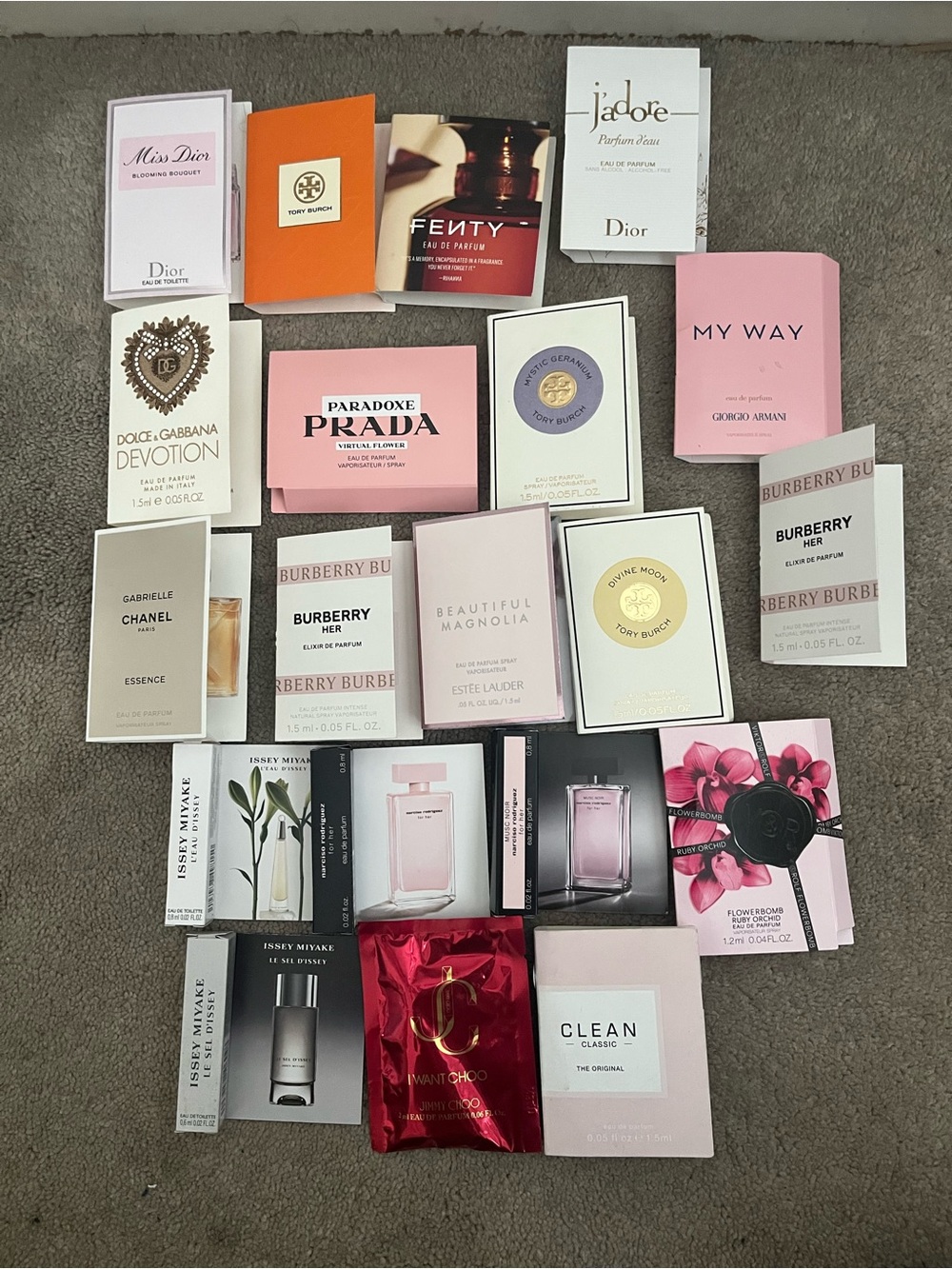 50 piece bundle mixed makeup - Picture 5 of 5